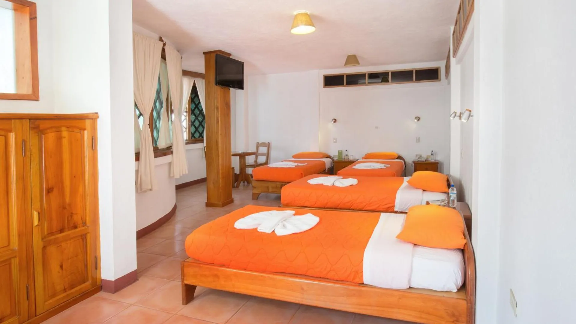Hotel Mainao Puerto Ayora