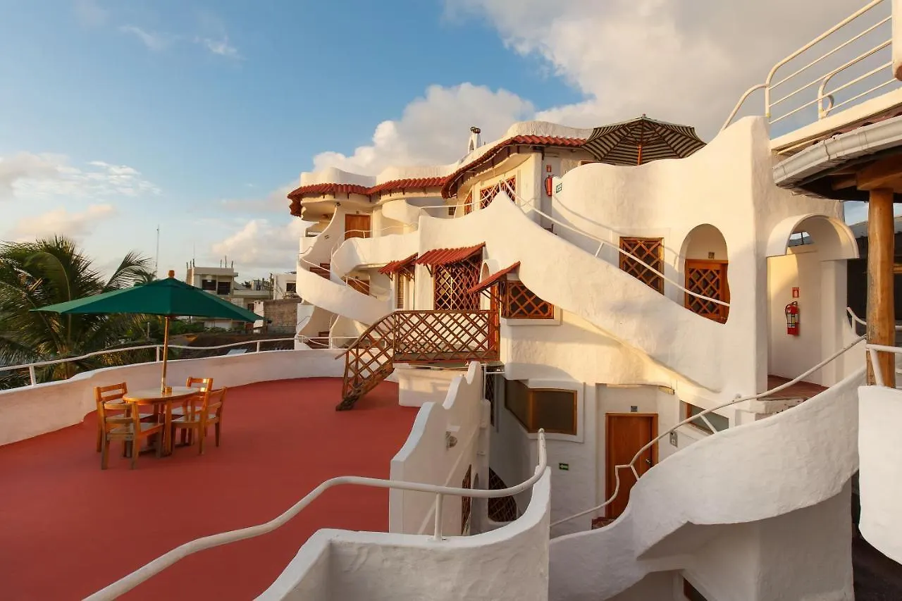 ***  Hotel Mainao Puerto Ayora  Équateur